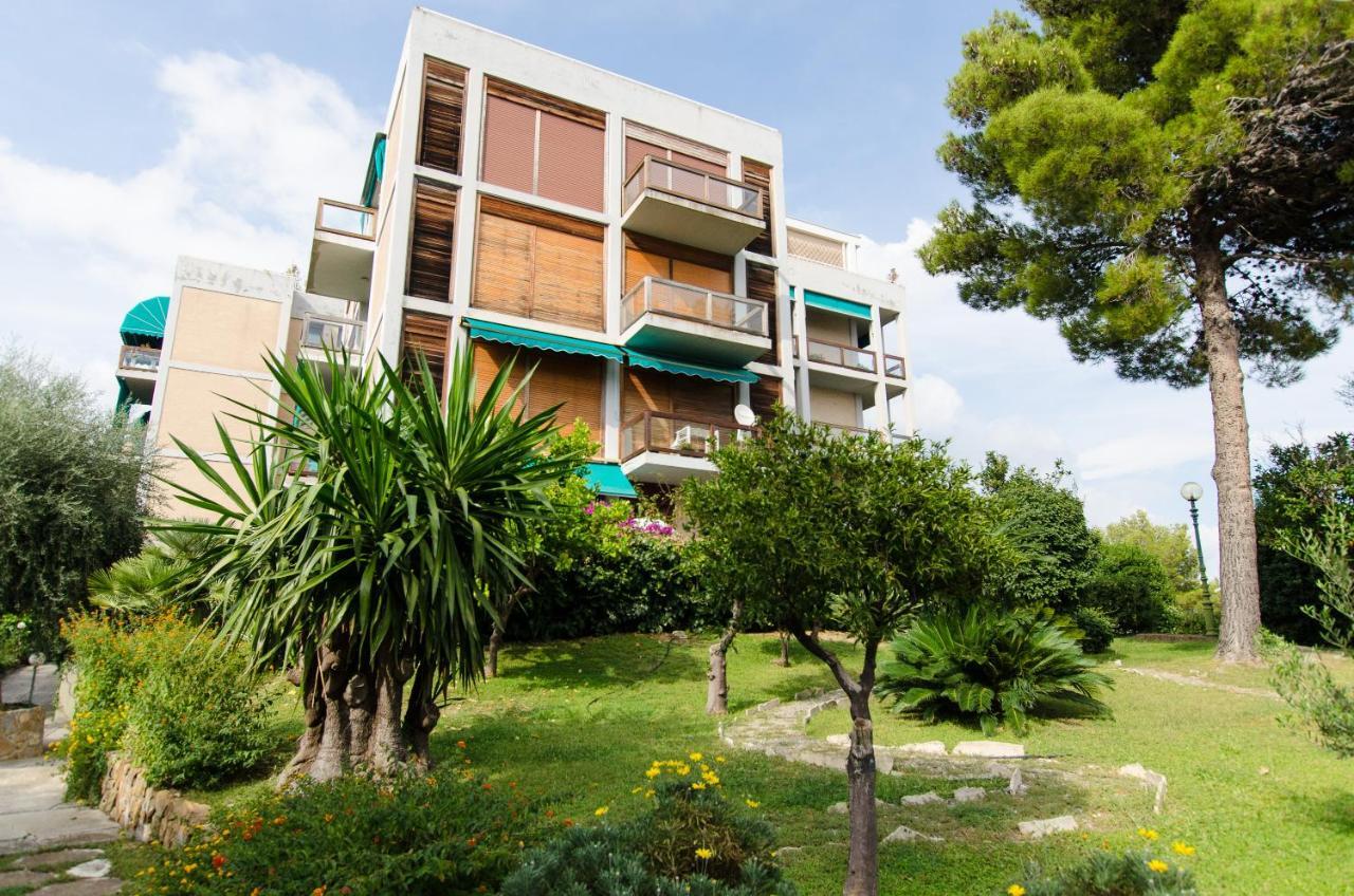 Luxury Apartment With Bay View Санремо Экстерьер фото